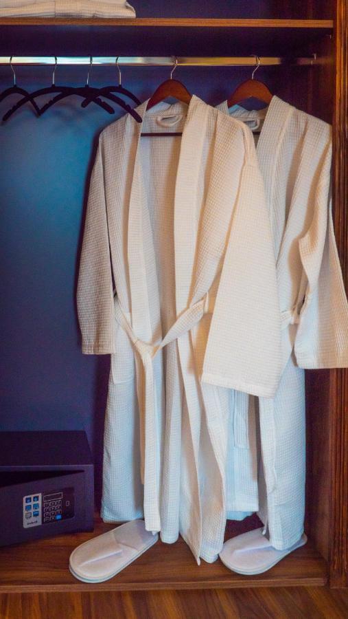 Utopia Luxury Suites - Old Town Rhodes City 外观 照片