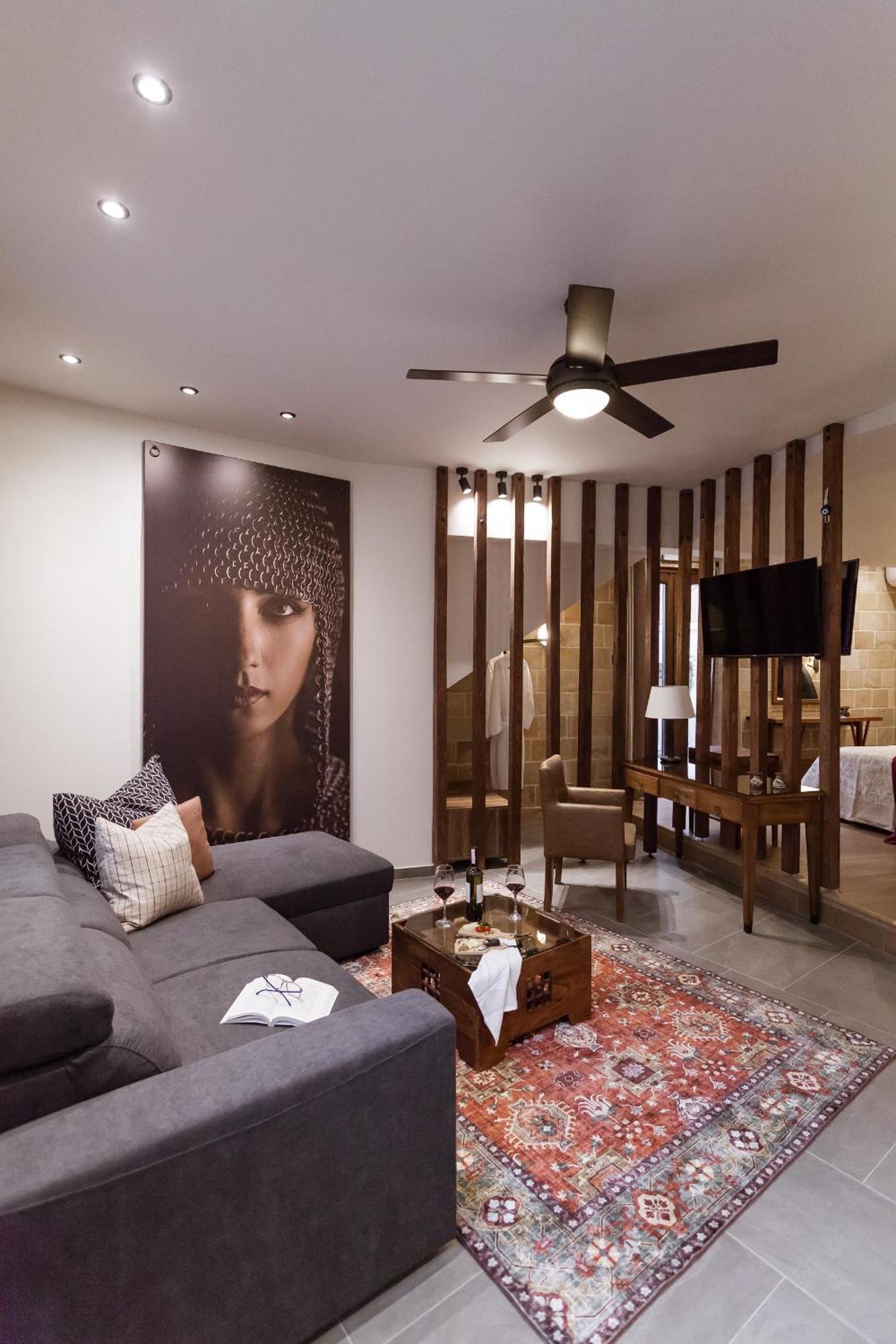 Utopia Luxury Suites - Old Town Rhodes City 外观 照片