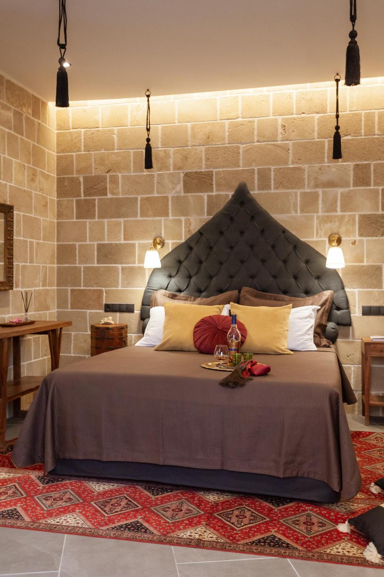 Utopia Luxury Suites - Old Town Rhodes City 外观 照片